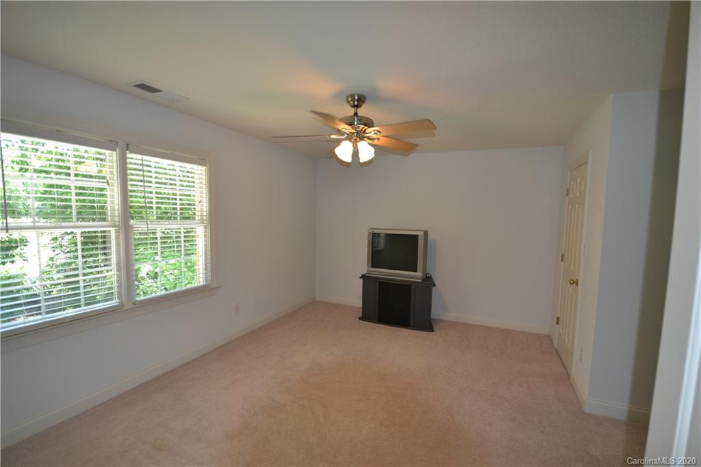 5625 Plantation Ridge Road Charlotte, NC 28214 - Photo 24 of 26 Gallery Image 24