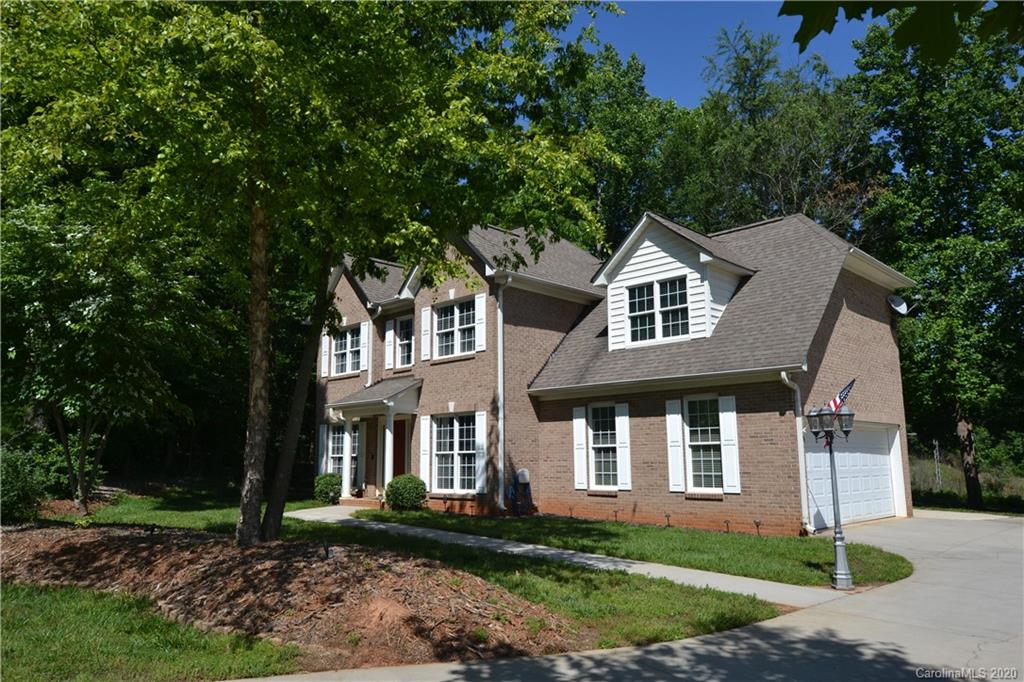 5625 Plantation Ridge Road Charlotte, NC 28214 - Photo 4 of 26 Gallery Image 4