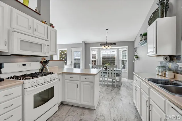 $325,000 | 1095 Schumacher Road, Fenton, MO 63026