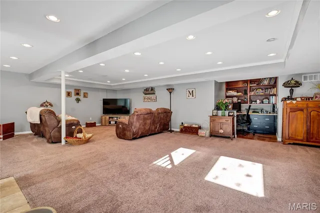 $325,000 | 1095 Schumacher Road, Fenton, MO 63026