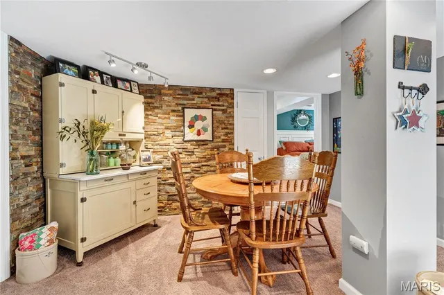 $325,000 | 1095 Schumacher Road, Fenton, MO 63026