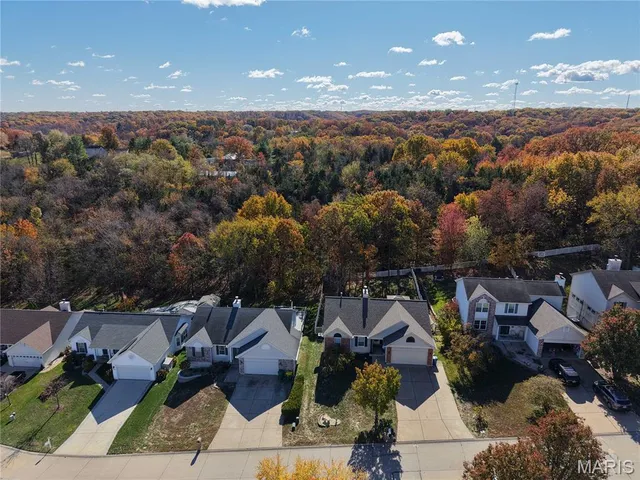 $325,000 | 1095 Schumacher Road, Fenton, MO 63026