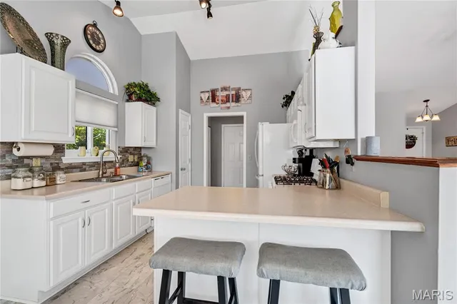 $325,000 | 1095 Schumacher Road, Fenton, MO 63026