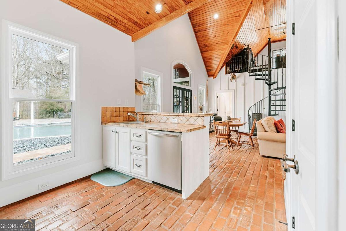 2190 Reese Road Rutledge, GA 30663 - Photo 11 of 59