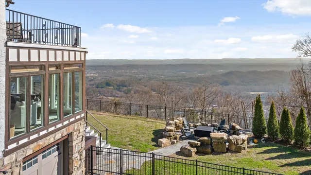 $2,075,000 | 185 Gnome Trail, Lookout Mountain, GA 30750
