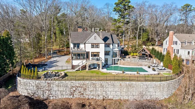 $2,075,000 | 185 Gnome Trail, Lookout Mountain, GA 30750