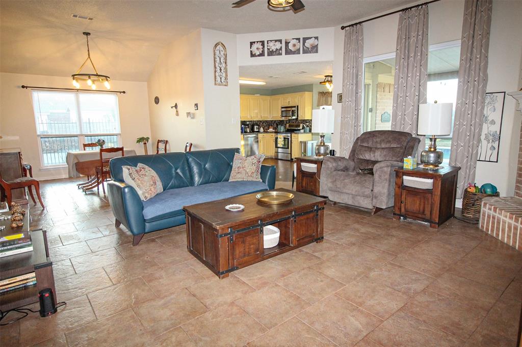 1608 Tyler Terrace Mansfield, TX 76063 - Photo 5 of 24