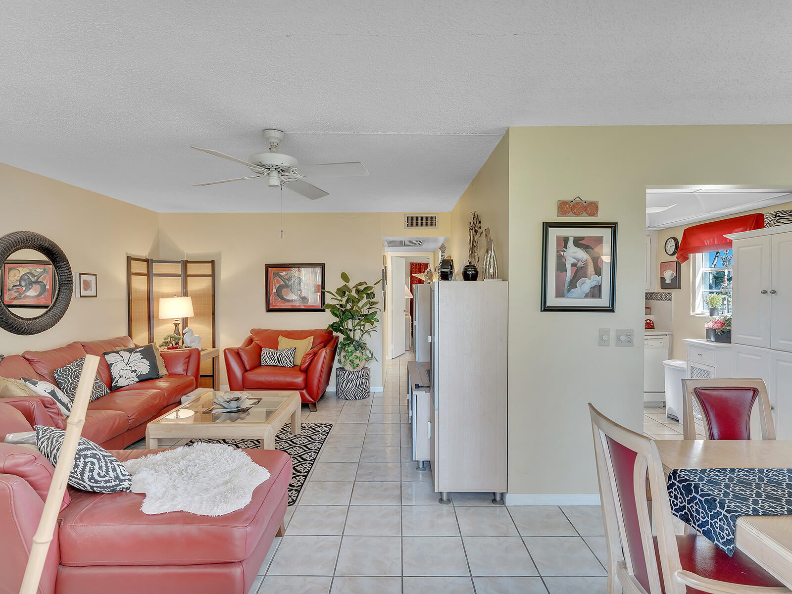 424 Mansfield K Boca Raton, FL 33434 - Photo 4 of 27 DSC00561
