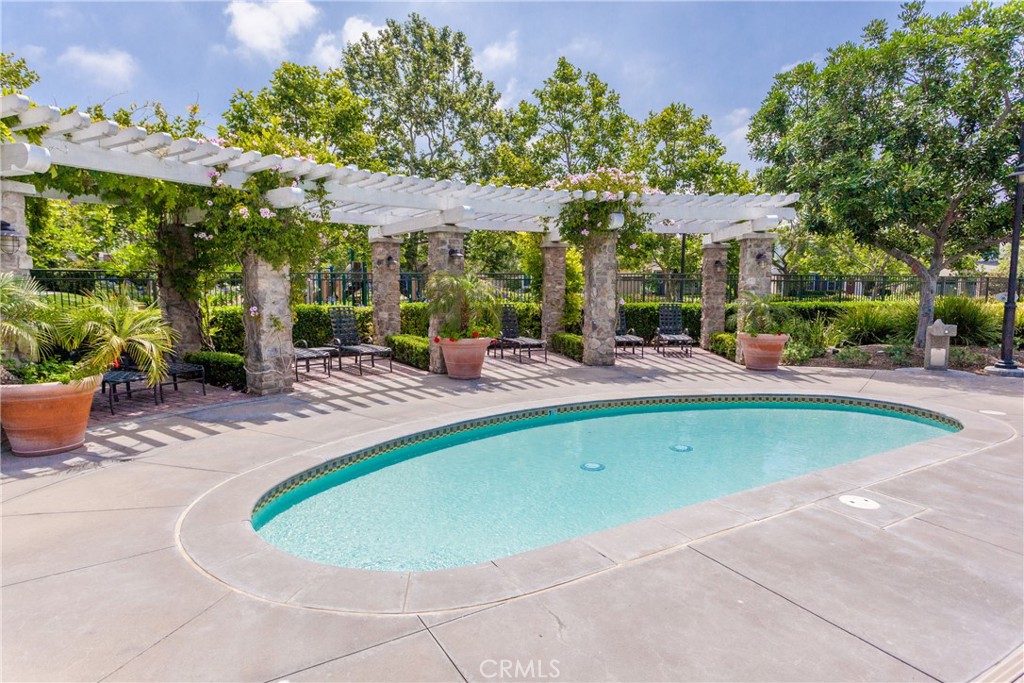 80 Fringe Tree Irvine, CA 92606 - Photo 5 of 8