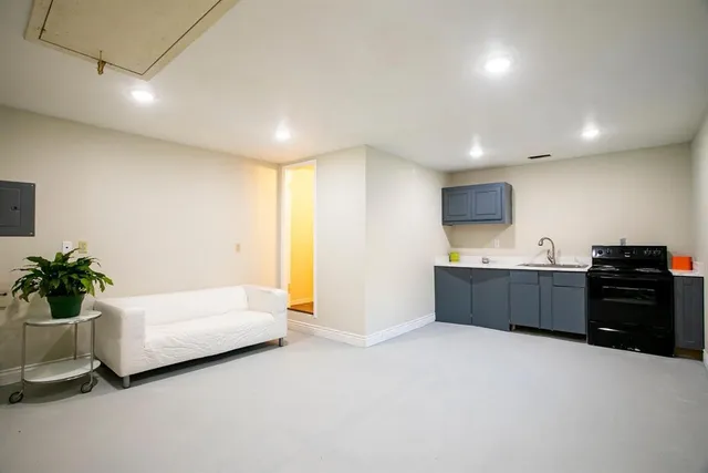 $800 | 7027 Alpha Road, Unit 1, Dallas, TX 75240