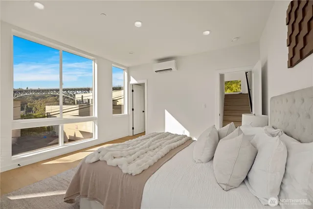 $1,350,000 | 3421 Albion Place North, Seattle, WA 98103