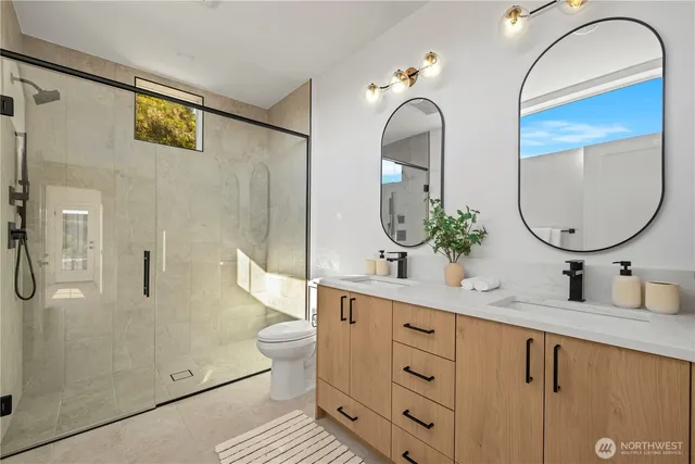 $1,350,000 | 3421 Albion Place North, Seattle, WA 98103