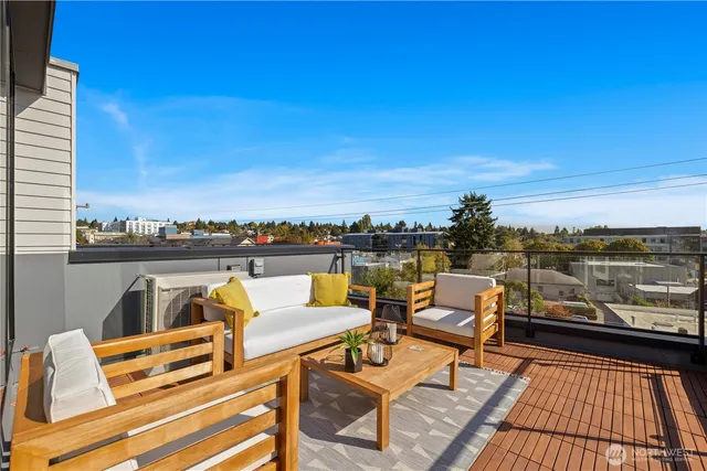 $1,350,000 | 3421 Albion Place North, Seattle, WA 98103