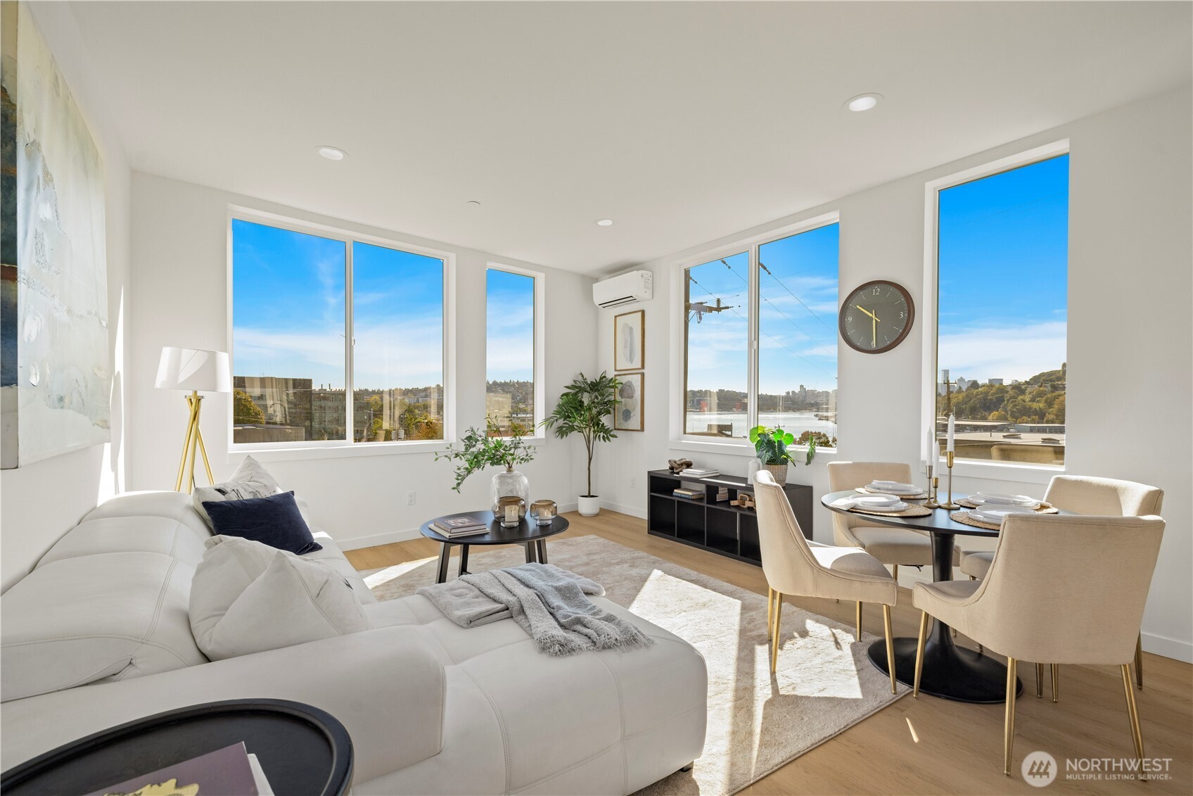 3421 Albion Place North Seattle, WA 98103 - Photo 3 of 33