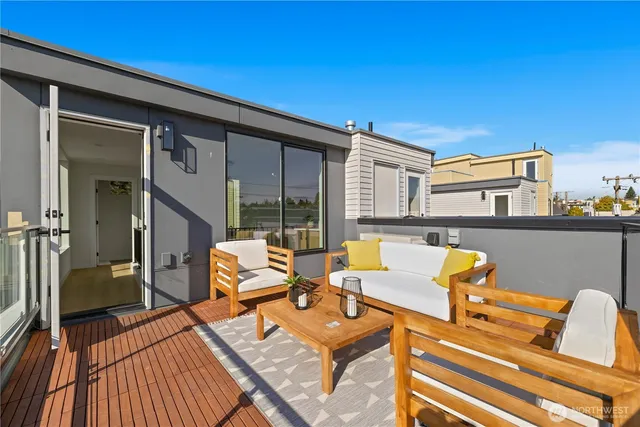 $1,350,000 | 3421 Albion Place North, Seattle, WA 98103