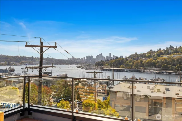 $1,350,000 | 3421 Albion Place North, Seattle, WA 98103