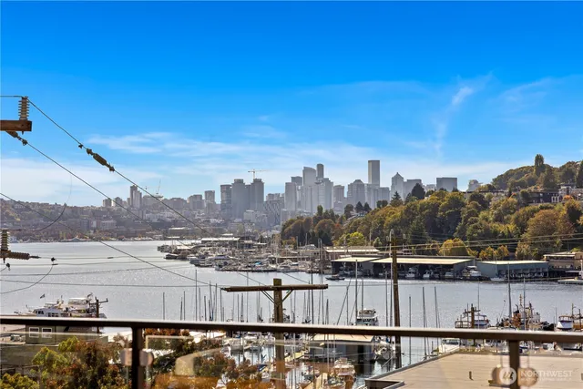 $1,350,000 | 3421 Albion Place North, Seattle, WA 98103