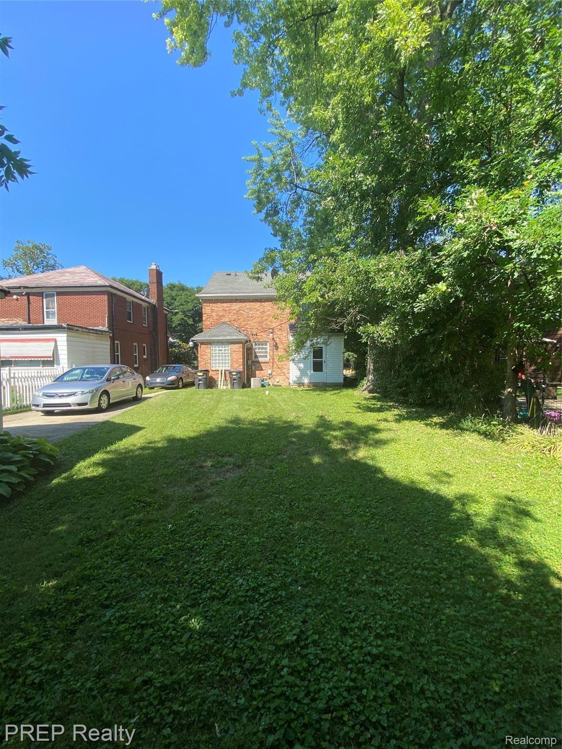 14168 Stahelin Road Detroit, MI 48223 - Photo 17 of 22 Back of the House
