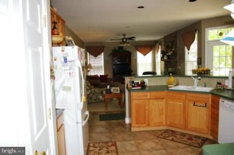 200 Monument Road Locust Grove, VA 22508 - Photo 6 of 15 Kitchen #2