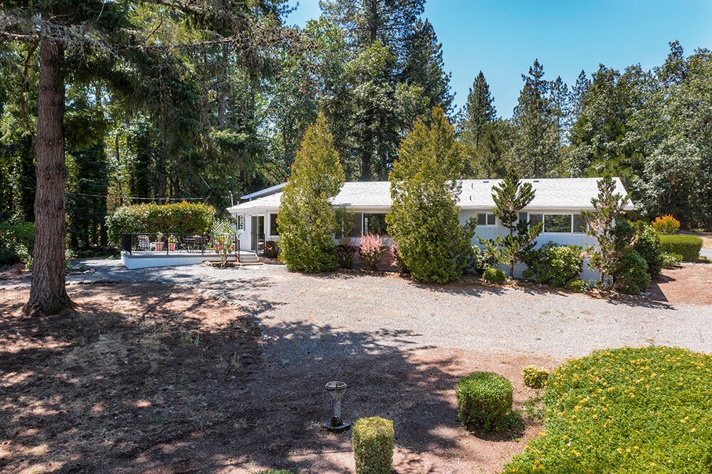 200 Larkin Road Grants Pass, OR 97527 - Photo 23 of 32 24