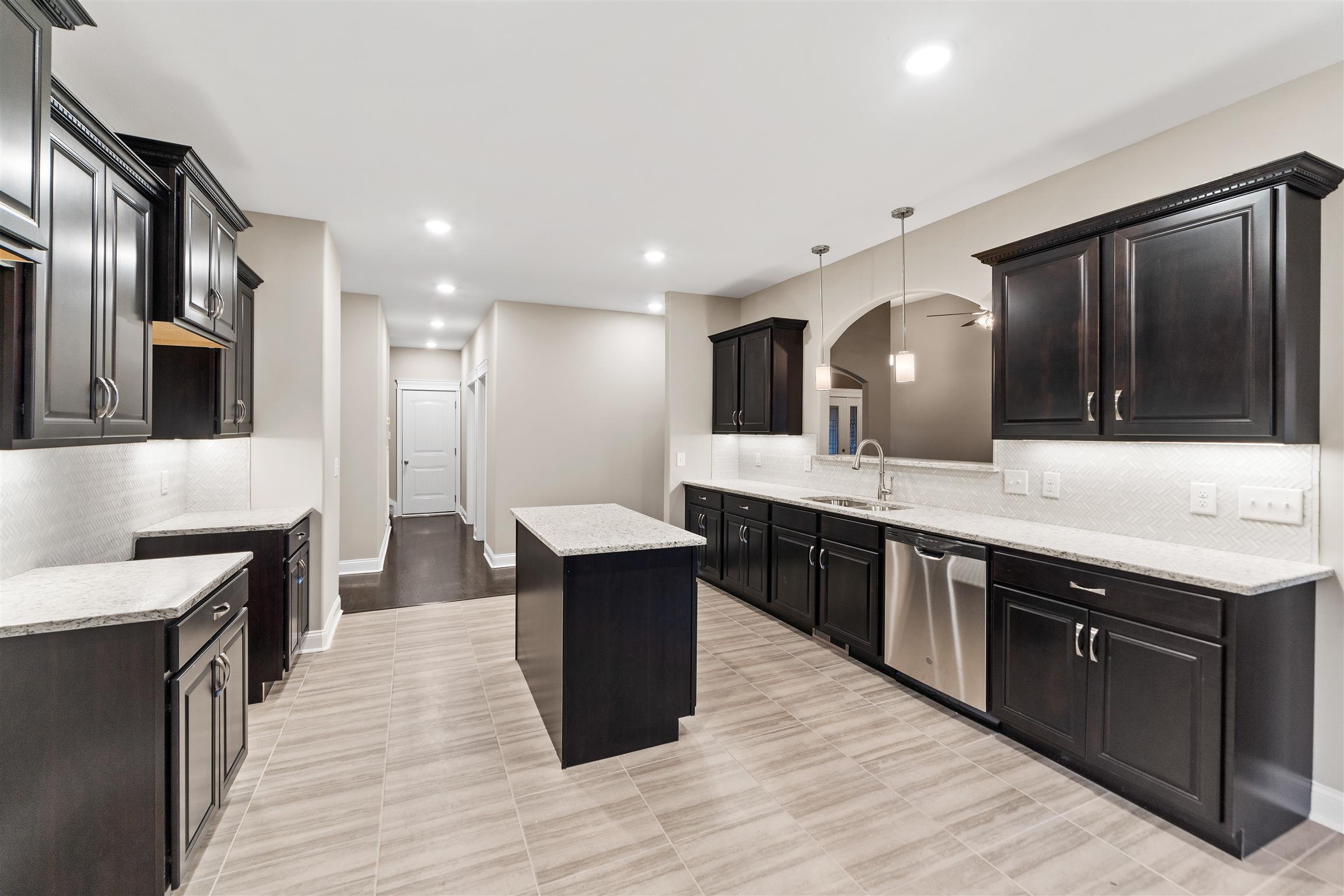205 Spring Terrace Lane Clarksville, TN 37040 - Photo 14 of 28 Gallery Image 14