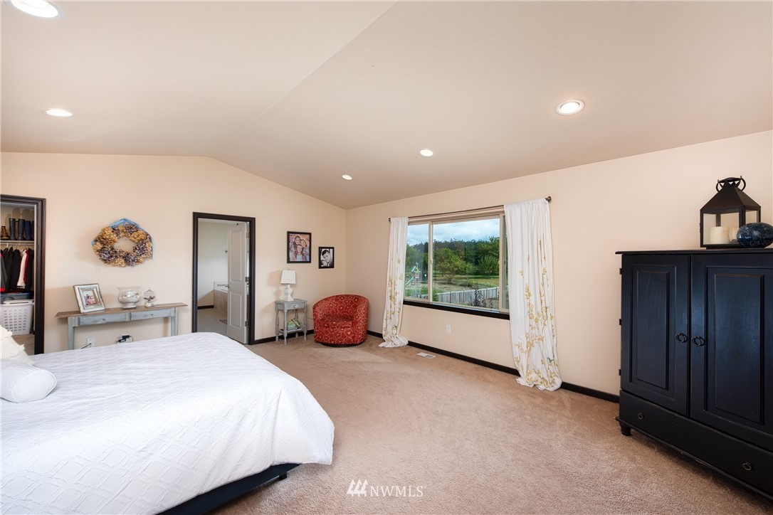 960 Lyle Ridge Circle Oak Harbor, WA 98277 - Photo 13 of 25 Gallery Image 13