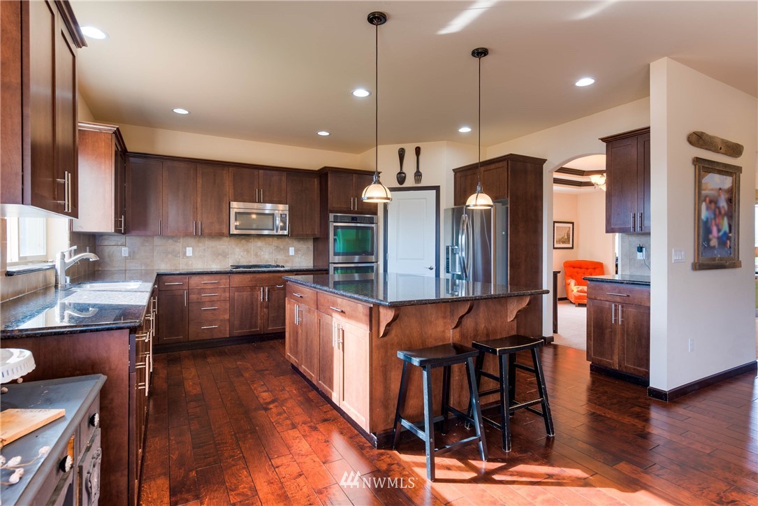 960 Lyle Ridge Circle Oak Harbor, WA 98277 - Photo 3 of 25 Gallery Image 3