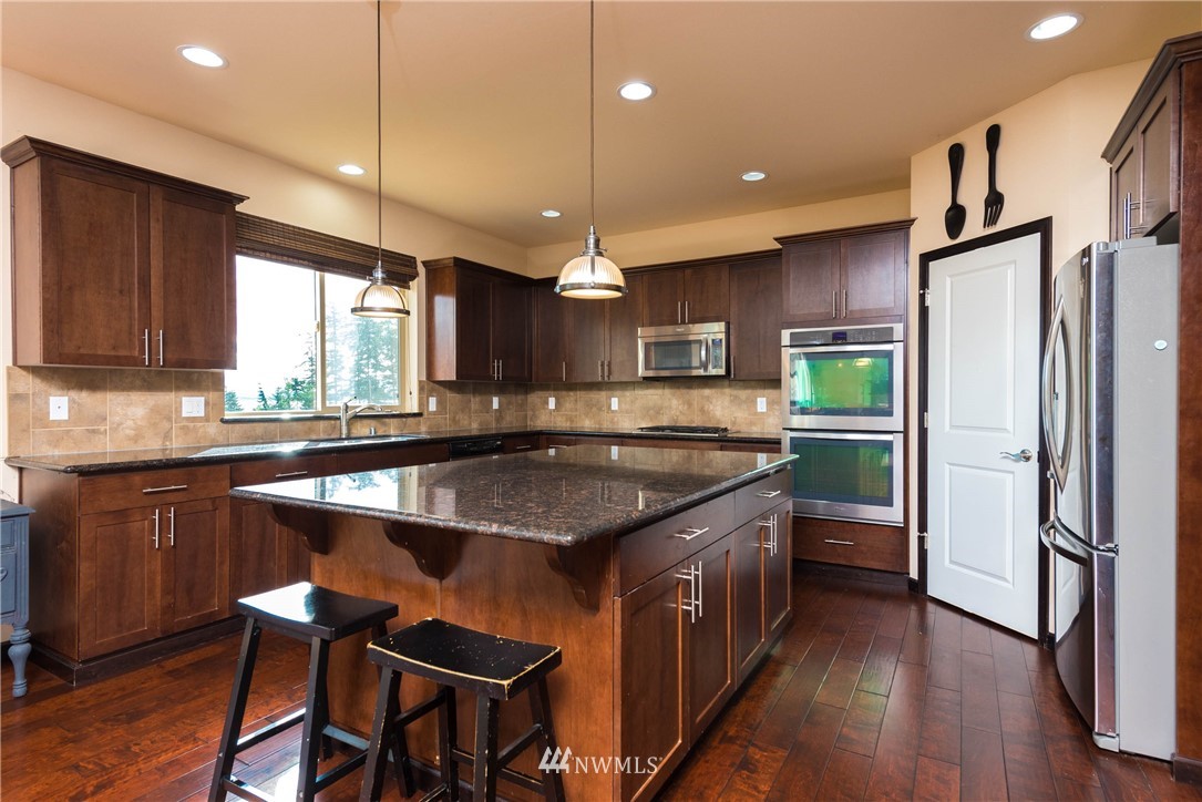 960 Lyle Ridge Circle Oak Harbor, WA 98277 - Photo 4 of 25 Gallery Image 4