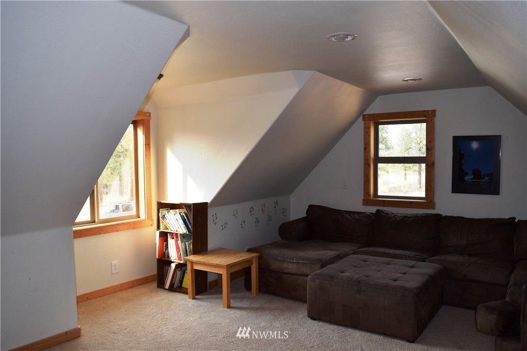 21 Palomino Road Winthrop, WA 98862 - Photo 17 of 30 Gallery Image 17