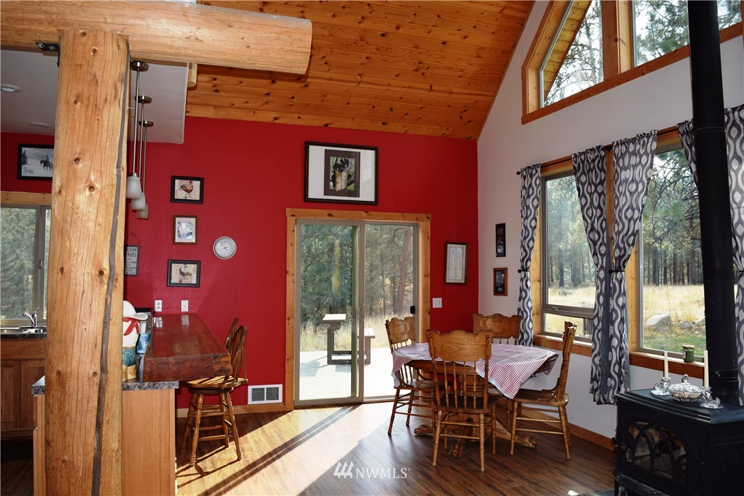 21 Palomino Road Winthrop, WA 98862 - Photo 7 of 30 Gallery Image 7