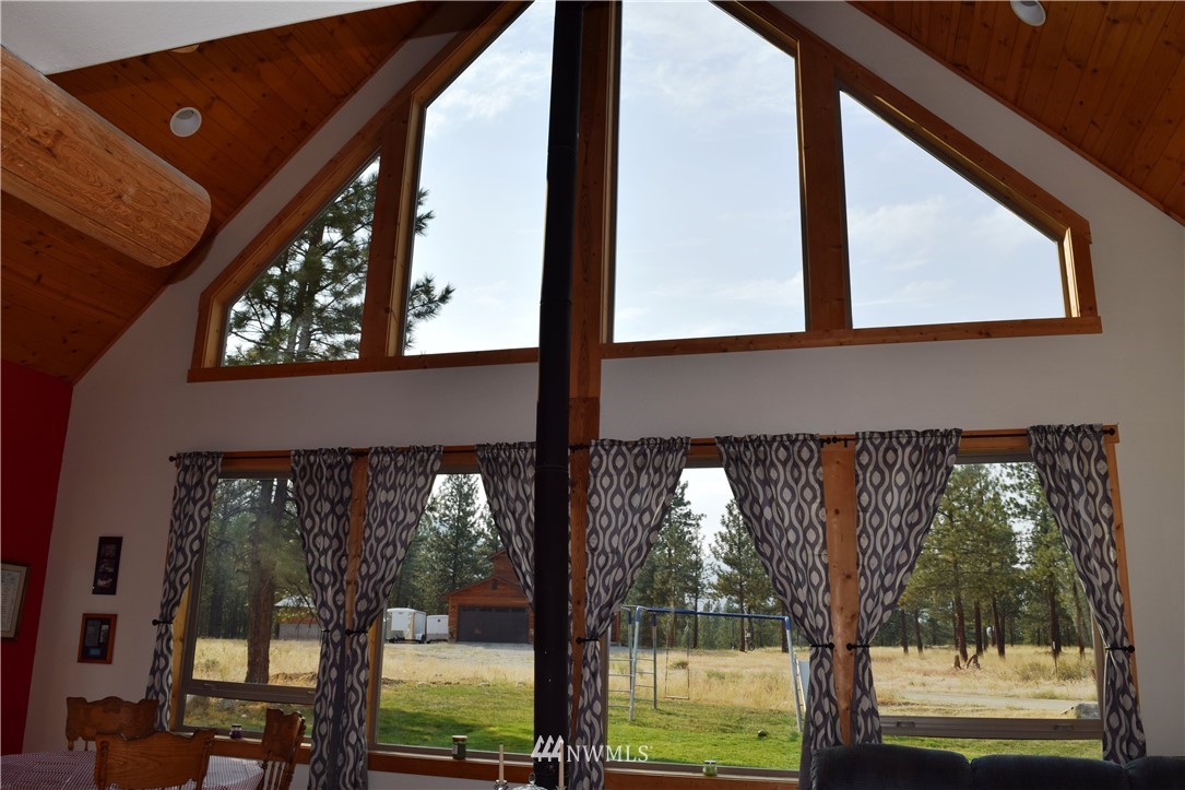 21 Palomino Road Winthrop, WA 98862 - Photo 9 of 30 Gallery Image 9