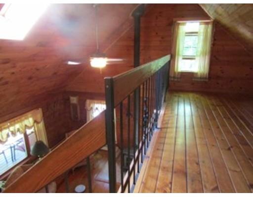 171 Nichewaug Road Petersham, MA 01366 - Photo 9 of 16 a view of entryway