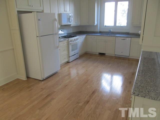 5502 Rutherford Cl Pittsboro, NC 27312 - Photo 5 of 25 Gallery Image 5