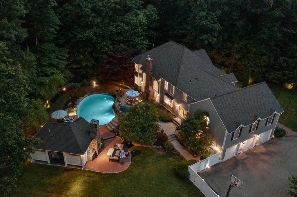 29 Anne Road North Andover, MA 01845 - Photo 2 of 42