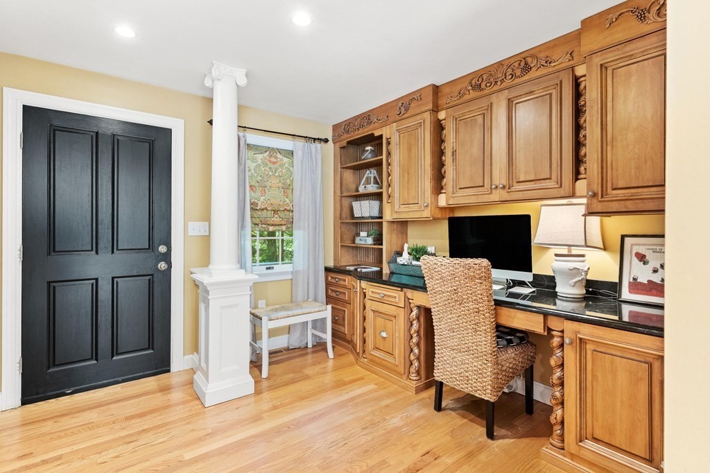 29 Anne Road North Andover, MA 01845 - Photo 21 of 42