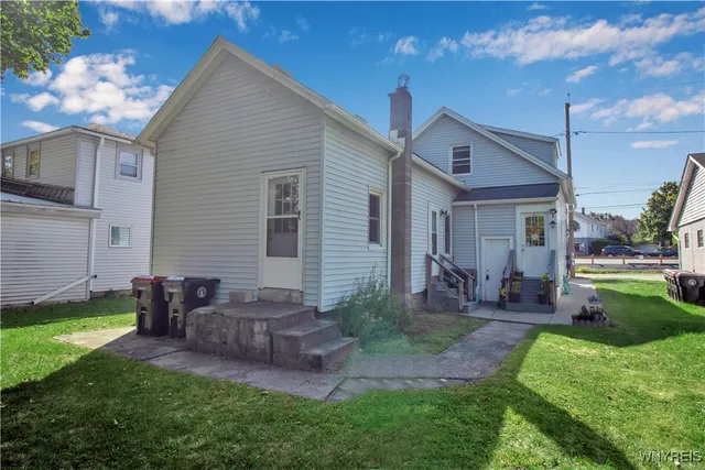 $1,050 | 63 St John Street, Lancaster, NY 14086