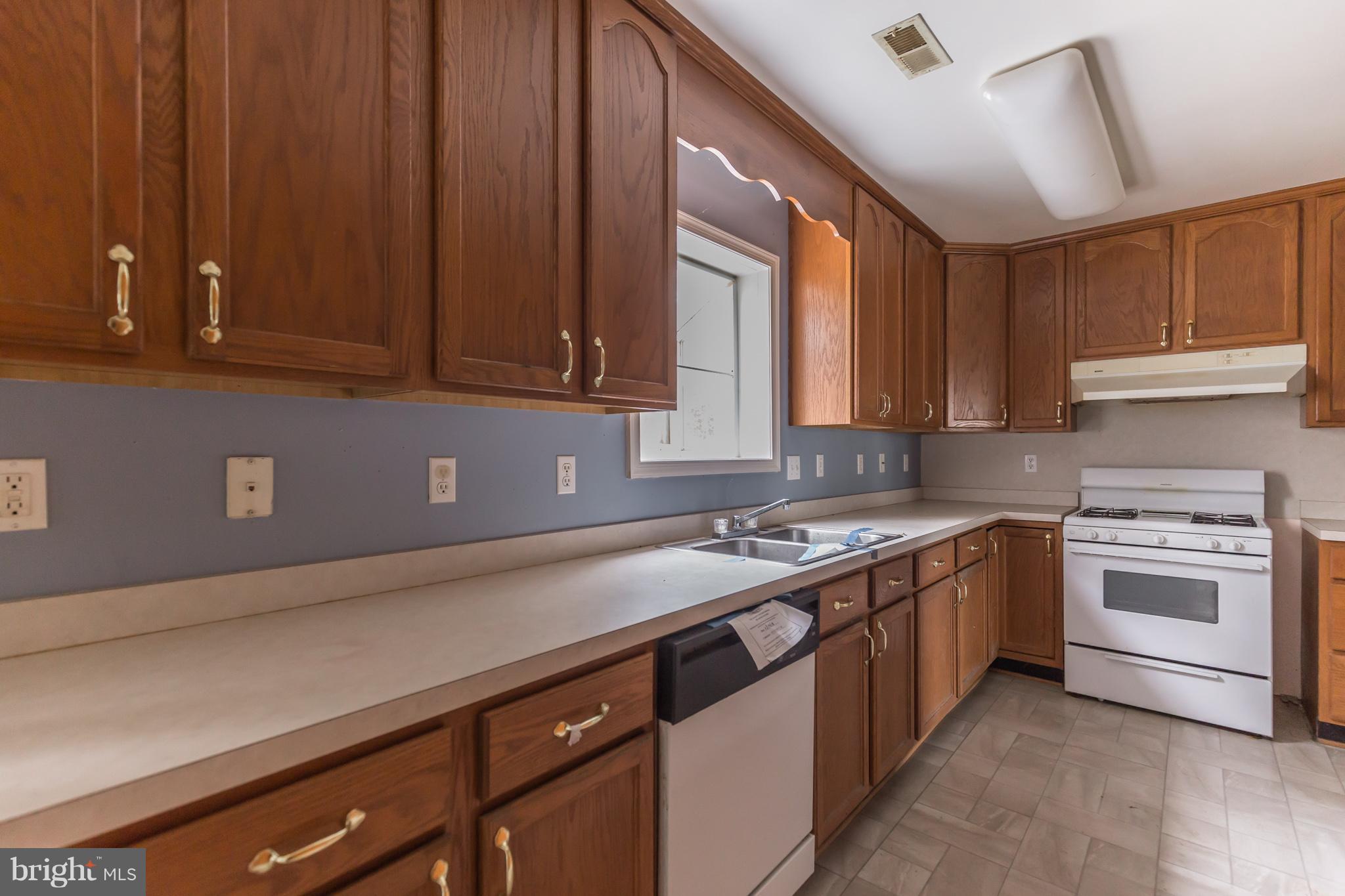 18213 River Road Tall Timbers, MD 20690 - Photo 9 of 30 Interior (General)