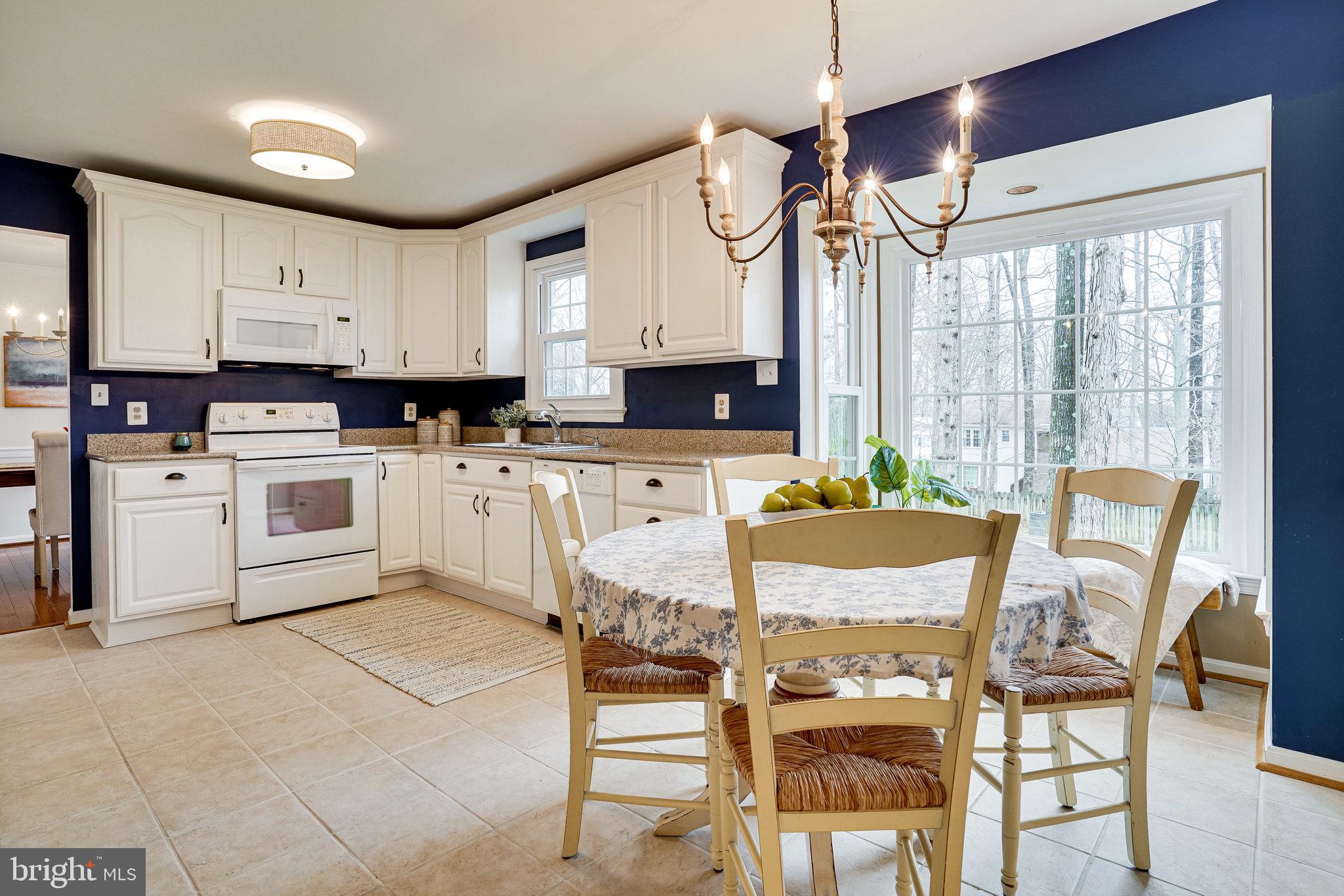 6804 Bluecurl Circle Springfield, VA 22152 - Photo 5 of 36