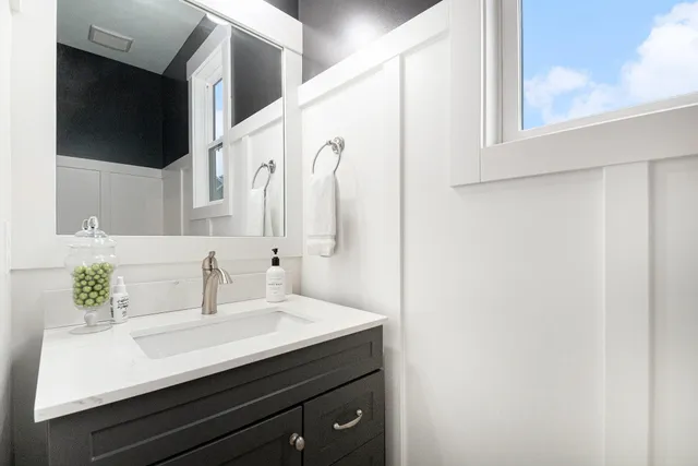 $899,000 | 3183 Railway Drive Southwest, Byron Center, MI 49315