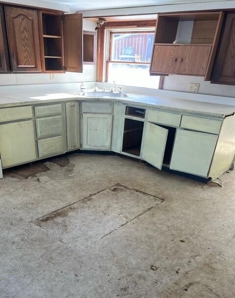 580 St George Road South Thomaston, ME 04858 - Photo 5 of 17 20260205--1304030-070D3071-D0F5-4CC2-80C