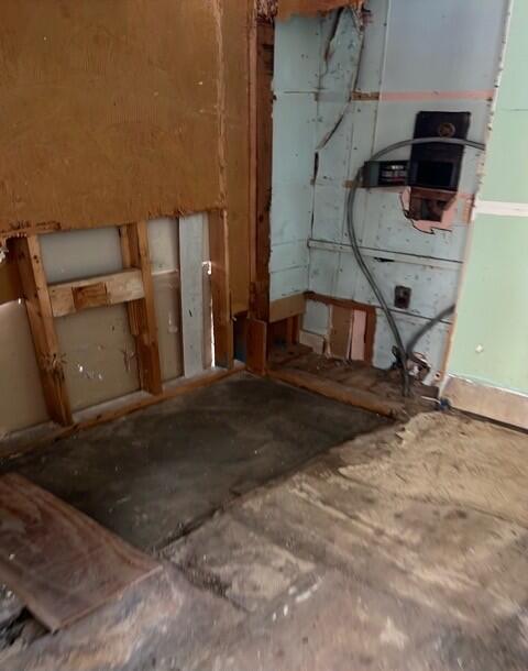 580 St George Road South Thomaston, ME 04858 - Photo 10 of 17 20260205--1304025-DAF3E522-67F8-4E4A-A06