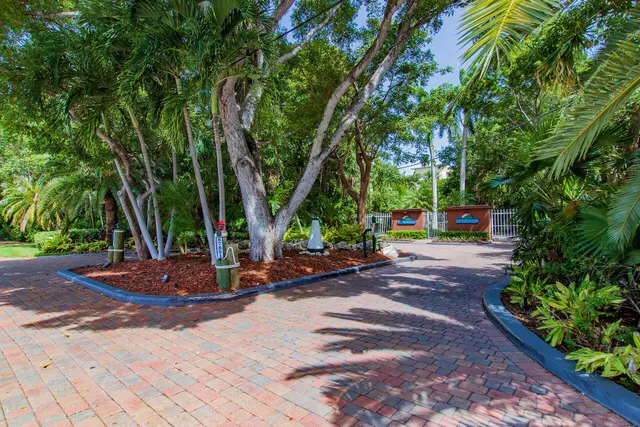 $1,500,000 | 87851 Old Highway, Unit K21 & 35 FT BOAT SLIP, Islamorada, FL 33036
