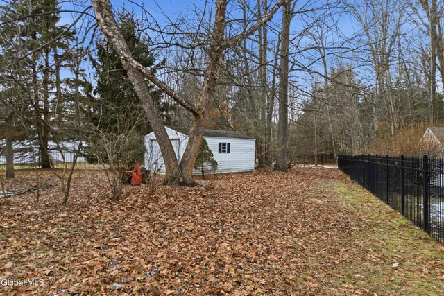 $647,777 | 12 Patriot Circle, Clifton Park, NY 12065