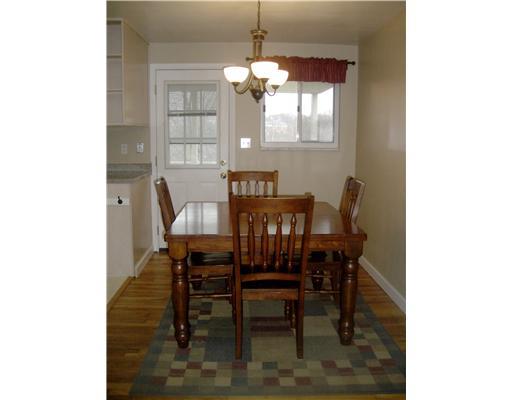 584 Lindsay Road Carnegie, PA 15106 - Photo 3 of 16 Dining Room.