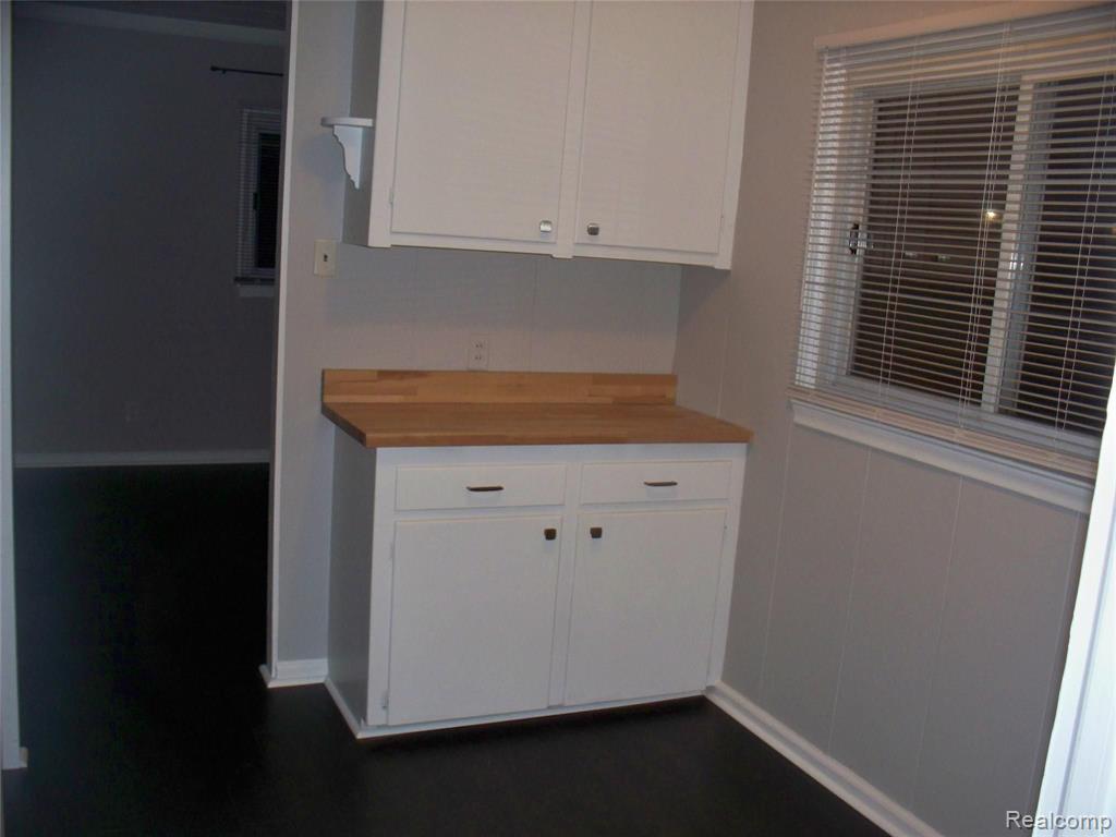 4002 Rochester Road Royal Oak, MI 48073 - Photo 17 of 24