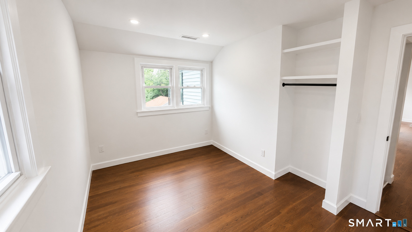 16 Carolina Road, Unit 2 Stamford, CT 06902 - Photo 13 of 21