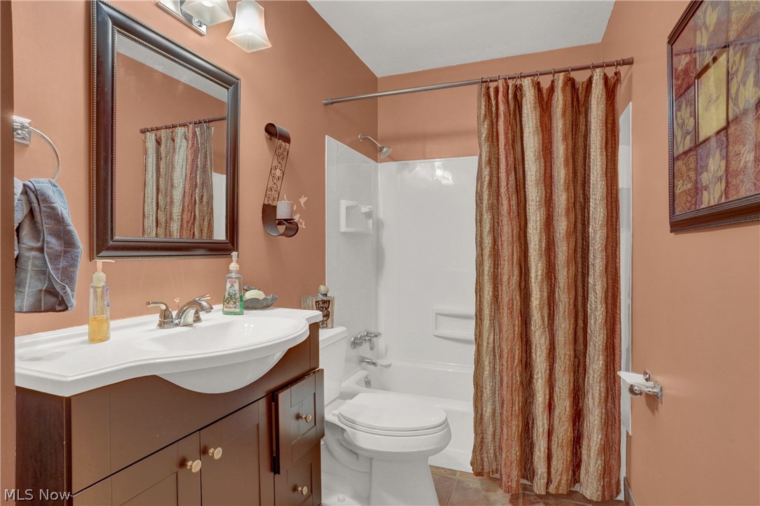 4160 Kirk Road Youngstown, OH 44511 - Photo 13 of 35 Gallery Image 13