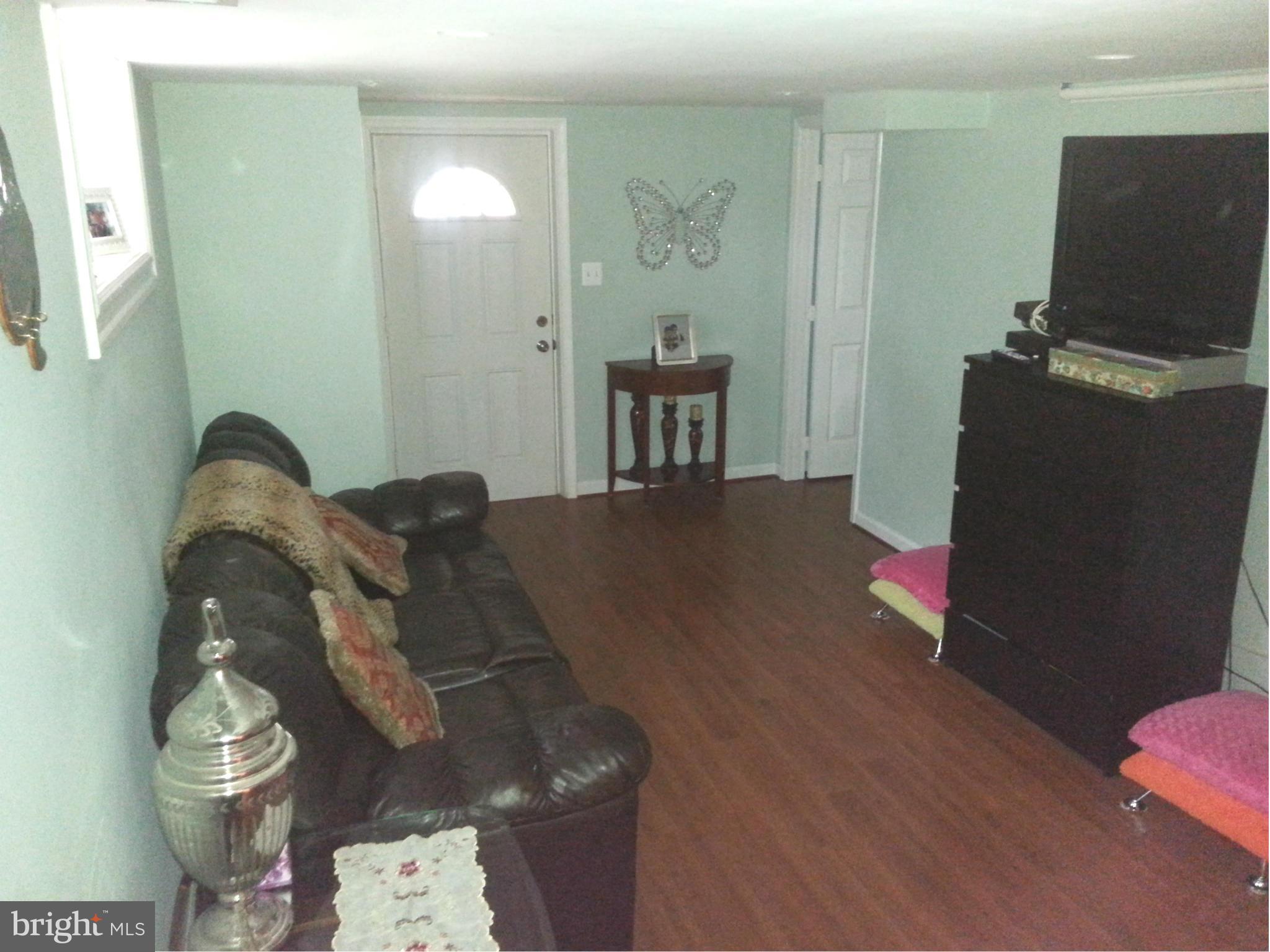 12815 Maple Street Silver Spring, MD 20904 - Photo 19 of 28 Family Room