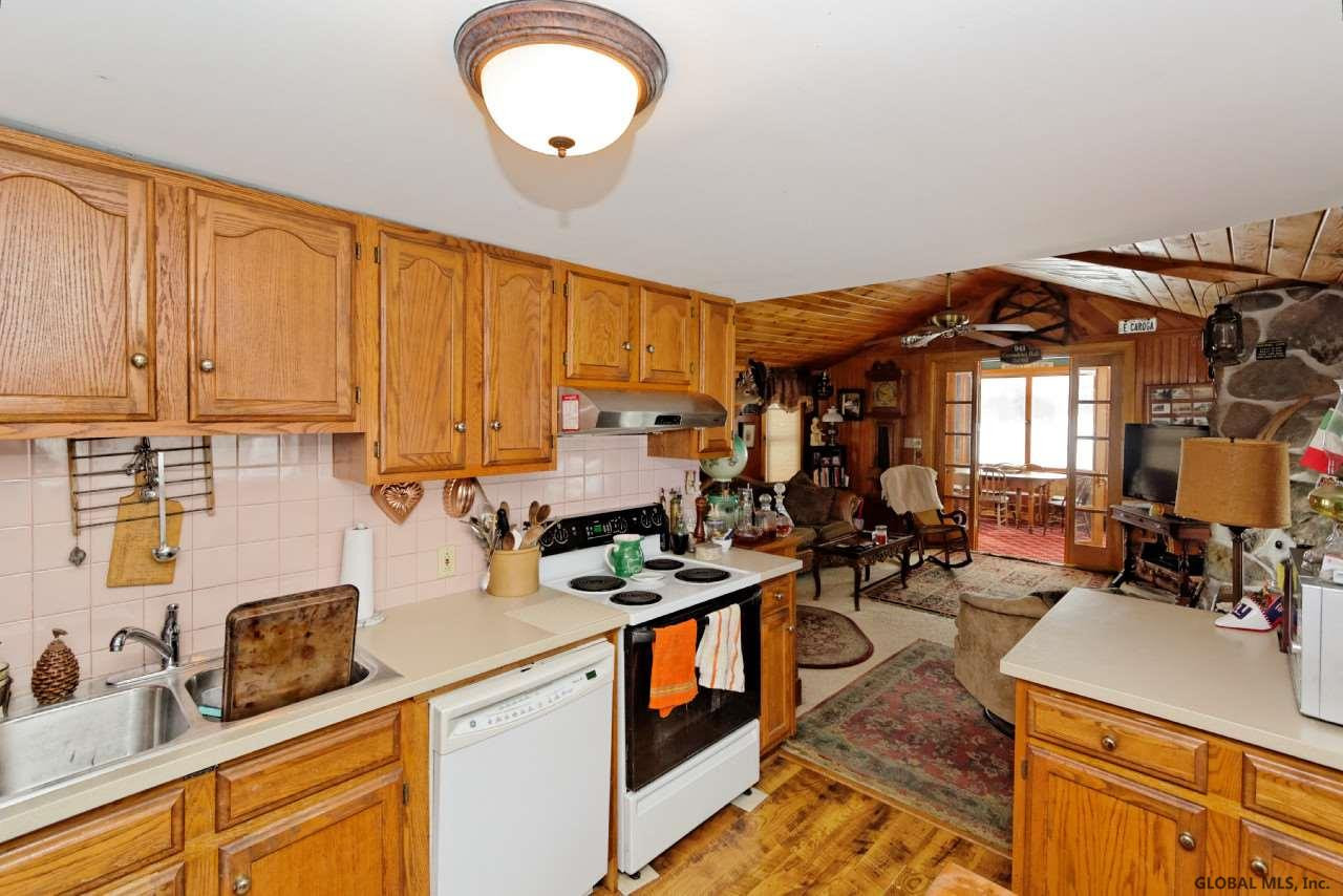 145 Garlock Road Gloversville, NY 12078 - Photo 3 of 15 Photo 3