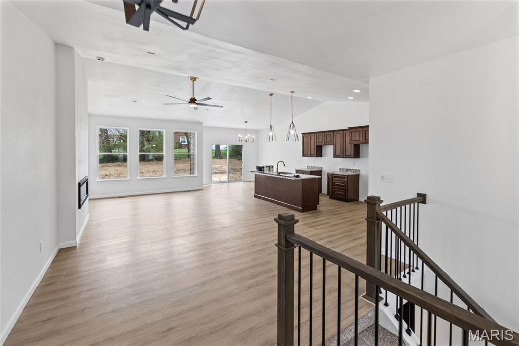 808 Turnberry Road Belleville, IL 62223 - Photo 3 of 37